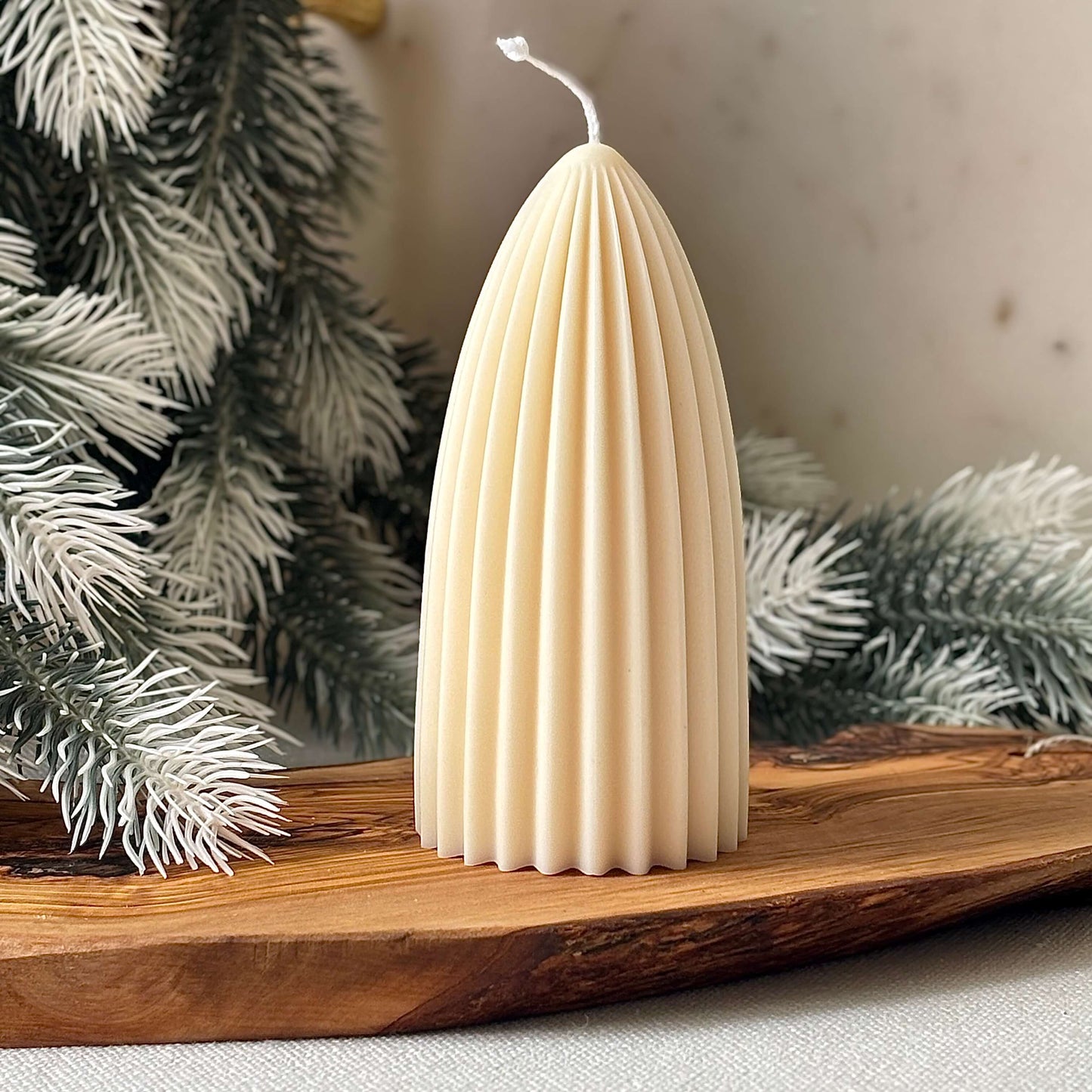 MINIMALIST CHRISTMAS TREE