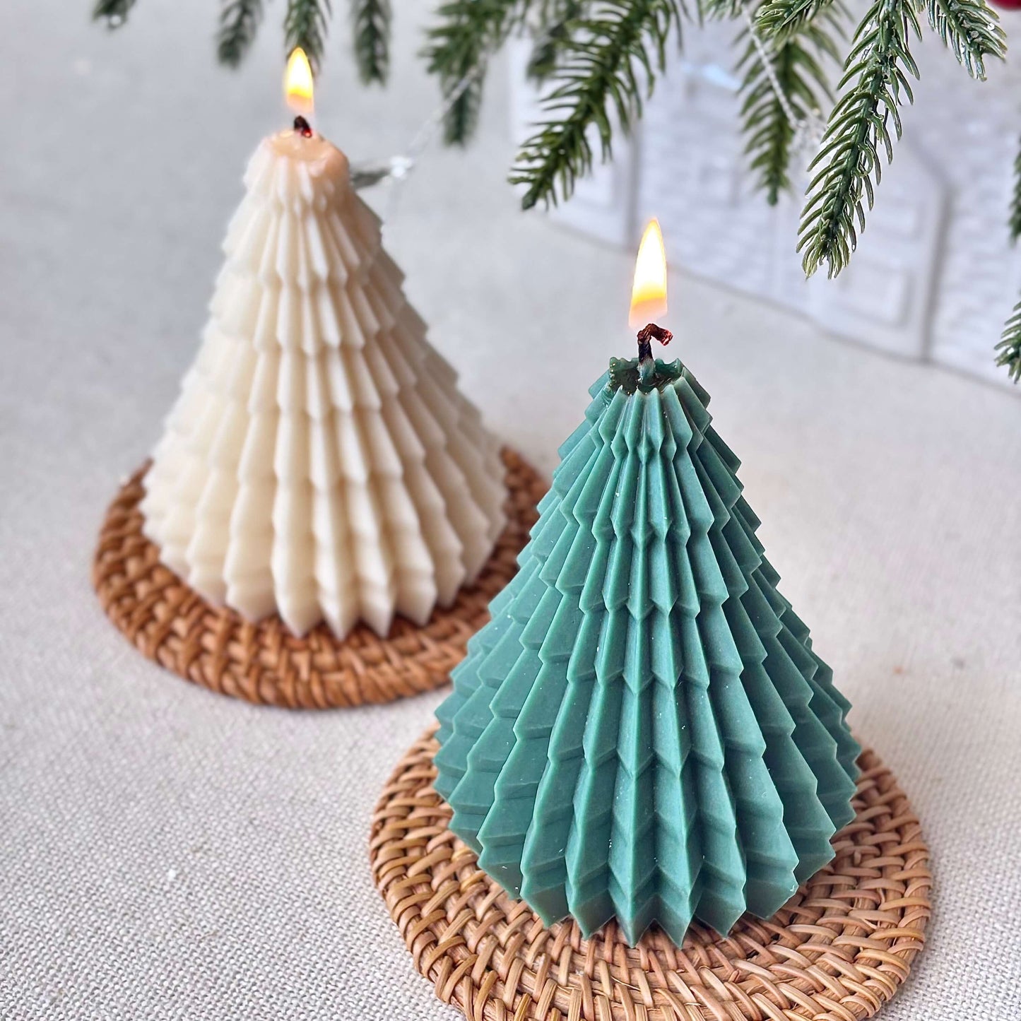 RIBBED CHRISTMAS TREE
