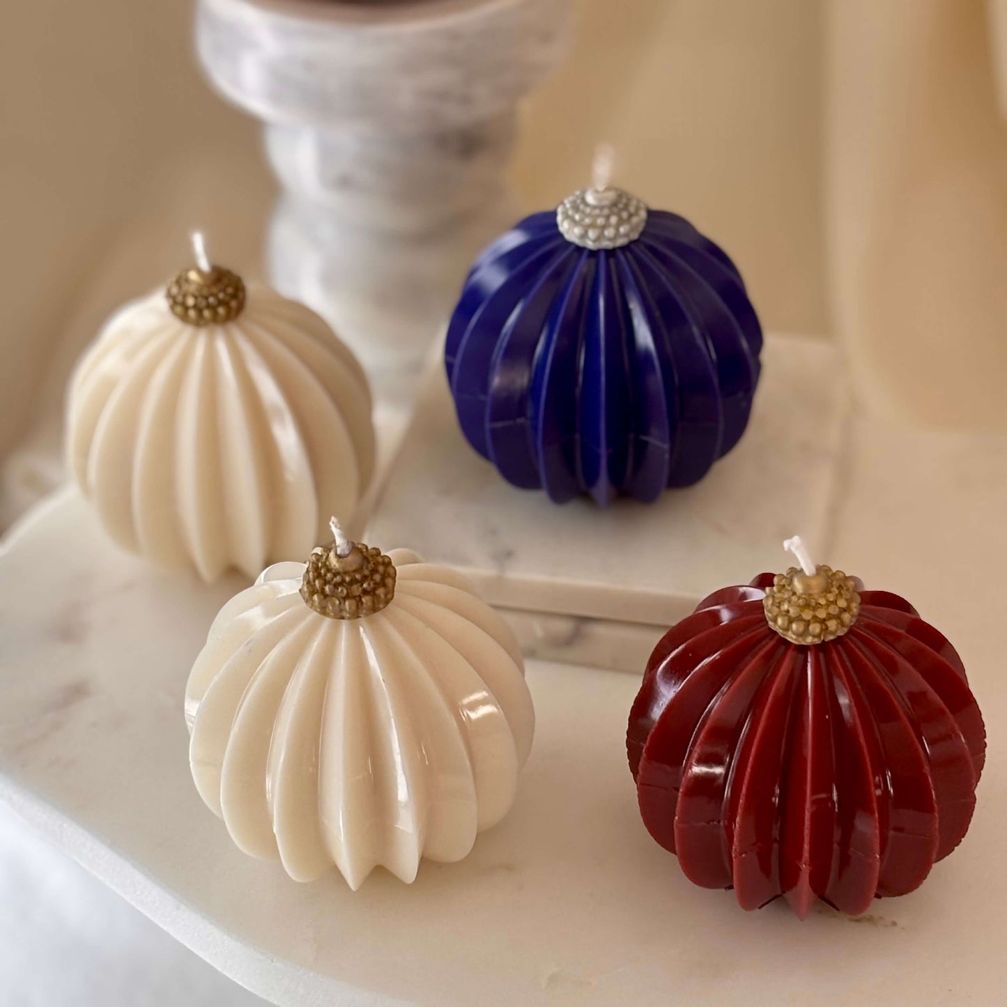 FESTIVE ROUND CANDLE