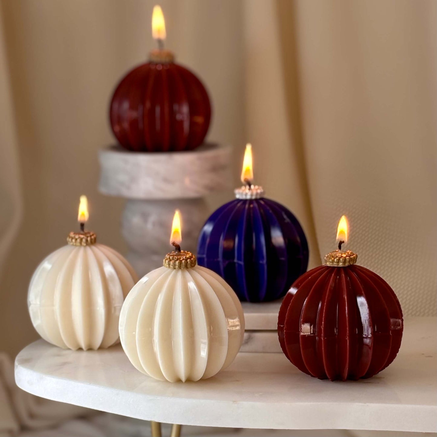 FESTIVE ROUND CANDLE
