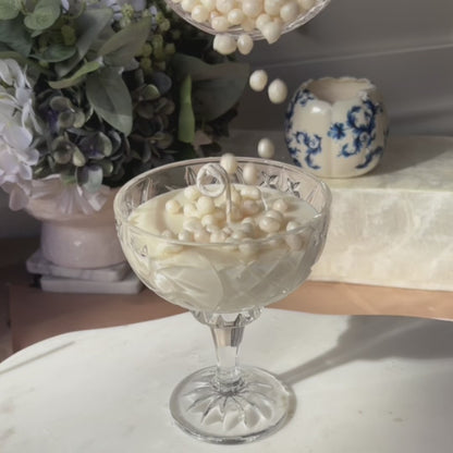 ELEGANT PEARL GLASS CANDLE